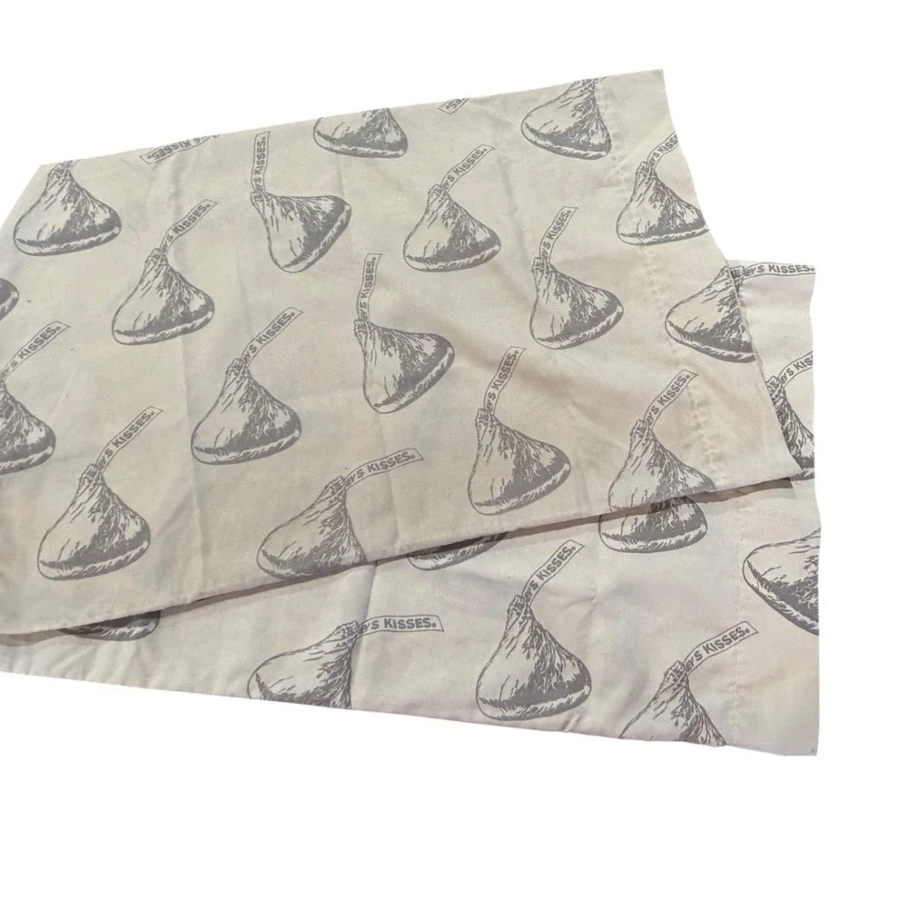 Vintage Hershey's Kisses Pillowcases Set of 2 Chocolate Candy Novelty AS IS